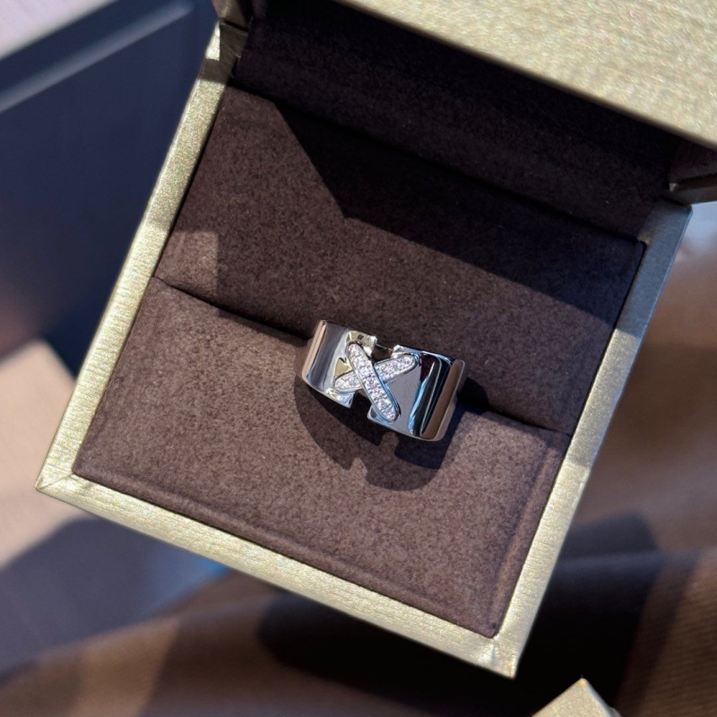 CHAUMET